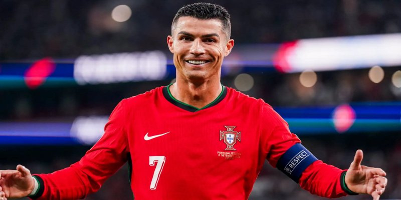 Siêu sao bóng đá Ronaldo luôn giữ được phong độ ấn tượng